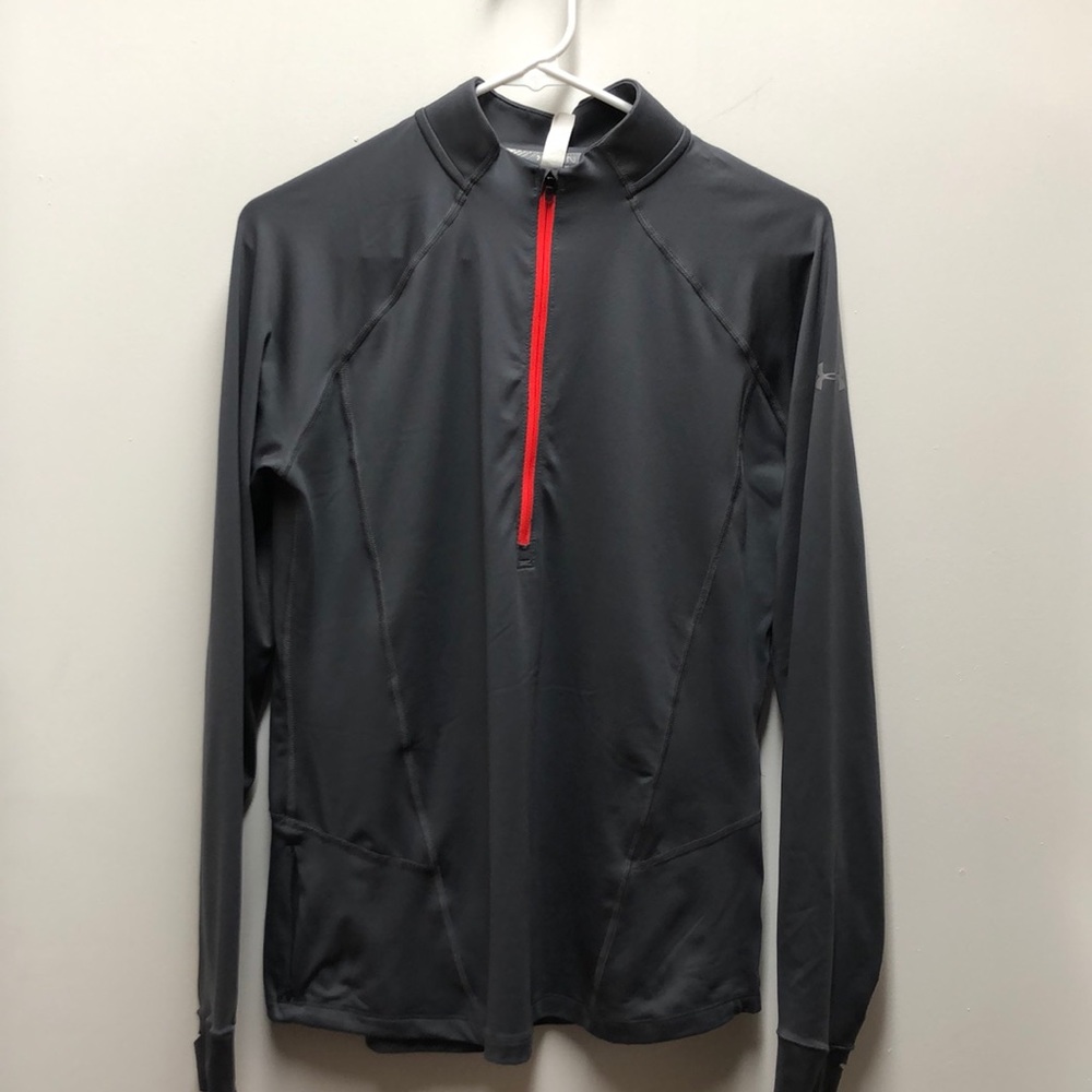 Gray under armor running pullover